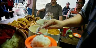 Wow! Nggak Nyangka, Ternyata Anies Baswedan Suka Gulat