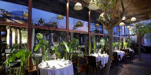 Wujudkan Romantic Dinner di Kafe Top Jakarta Ini