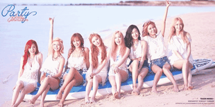 Yay! Mari 'Berpesta' Bersama 8 Bidadari SNSD di Pantai