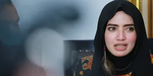 Yulia Mohamad Bantah Dirinya Istri Ketiga Opick