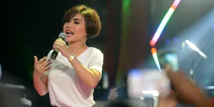 Yuni Shara Tampil Sensual, Tolak Dipegang-Pegang dengan Cara ini