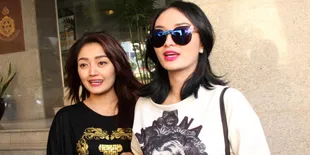 Zaskia Gotik Masih Rahasiakan Rencana Pernikahan