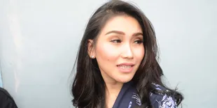 Zaskia Gotik Masih Rahasiakan Sosok Pacar, ini Kata Ayu Ting Ting