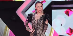 Zaskia Gotik Posting Foto Keakraban Bareng Mertua: Alhamdulillah Punya Mereka