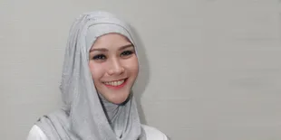 Zaskia Mecca: Hanung Palsu Perkosa Beberapa Perempuan