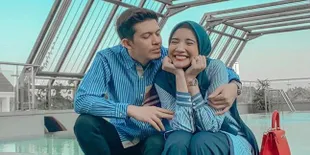 Zaskia Sungkar Hamil Anak Pertama, Irwansyah Jadi Suami Siaga - Rela Cari Makanan Jam 2 Pagi