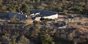 Zimbabwe Punya Taman Bermain Para Raksasa!