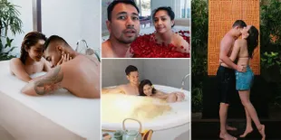 10 Foto Mesra Pasangan Selebritis Indonesia yang Curi Perhatian, Berendam di Bathtub - Mandi di Bawah Shower