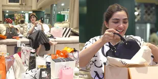 10 Potret Ashanty Unboxing Kado Ulang Tahun, Banyak Dapat Parfum Mahal Sampai Tas Mewah