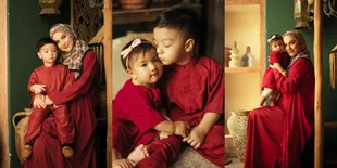 10 Potret Irish Bella Rayakan Idul Adha Kedua Tanpa Ammar Zoni dengan Pemotretan, Tegar Bersama Kedua Buah Hati - Kompak Pakai Seragam Keluarga Meski Suami Harus Absen