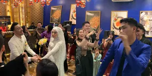 10 Potret Keseruan Alumni D'Academy, LIDA, & Rekan Pedangdut di Gala Dinner Pernikahan Reza Zakarya
