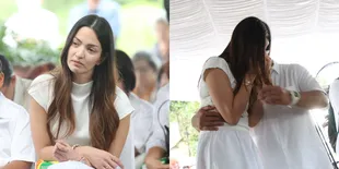 10 Potret Nia Ramadhani Berderai Air Mata di Pemakaman Sang Nenek, Ungkap Pesan Terakhir yang Meminta Tak Bersedih - Kenang Kebaikan Mendiang