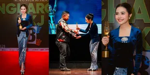 10 Potret Prilly Latuconsina Raih Penghargaan IKJ 2024 Sebagai Aktris Terbaik: Jadi Artis Itu Nggak Mudah