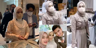 10 Potret Ririe Fairus di Pesta Resepsi Ria Ricis, Nyaris Berpapasan dengan Nissa Sabyan dan Ayus