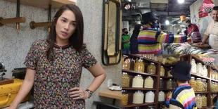 10 Potret Ussy Sulistyawati Belanja Sembako Lebaran, Keliling Pasar Meski Sedang Hamil Besar