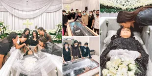 12 Potret Postingan Duka Teman-Teman Selebgram di Samping Jenazah Laura Anna yang Terlihat Cantik dan Damai, dari Awkarin - Dara Arafah 