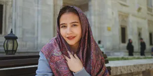 15 Potret Prilly Latuconsina Liburan Seru ke Turki, Cantik Pakai Kerudung - Wisata Lengkap Darat-Laut-Udara