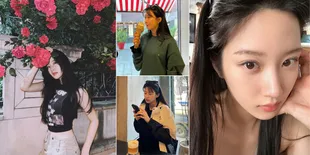 7 Foto Moon Ga Young dengan Visualnya yang Tetap Cantik Natural Saat Dandan Casual Sehari-Hari