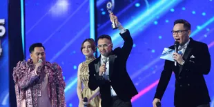 7 Momen Raffi Ahmad Menang Presenter Paling Ngetop di SCTV Award 2024, Gak Nyangka Bisa Menang Lagi