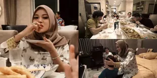 7 Potret Aurel Hermansyah dan Atta Halilintar Buka Puasa Bareng Anang-Ashanty, Pertama Kalinya ke Apartemen - Sempat Masak Nasi Goreng