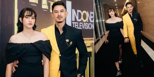 7 Potret Dahlia Poland dan Fandy Christian Pamer Kemesraan di Indonesian TV Awards 2023