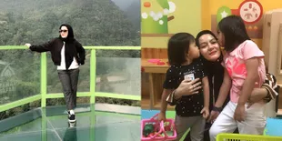 7 Potret Dewi Keke Istri Kedua Aziz Gagap yang Jarang Disorot, Cantik dan Modis Abis - Sukses Jadi Bos di Sejumlah Restoran 