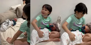 7 Potret Gemasnya Gempi Saat Gendong Baby Rayyanza, Bahagia Meski Hanya Sebentar - Ngaku Pengin Punya Adik Sendiri