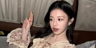 7 Potret Go Yoon Jung dengan Berbagai Gaya Busana, dari Kasual Hingga Glamor