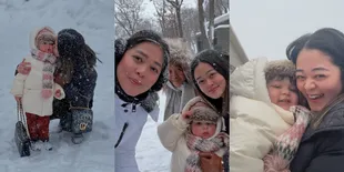 7 Potret Gracia Indri dan Gisela Cindy Liburan ke Quebec, Baby Nova Bak Boneka di Tengah Salju - Pipi Merah Bak Tomat Kena Dingin