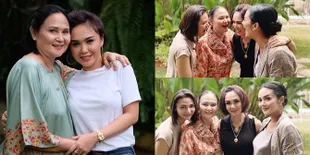 7 Potret Ibunda Yuni Shara - Krisdayanti, Cantik dan Awet Muda di Usia 69 Tahun