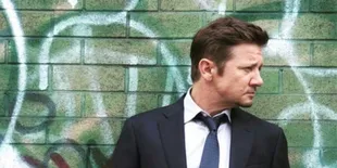 7 Potret Jeremy Renner Yang Bakal Tampil Di Film 'HAWKEYE' Perdananya November Nanti