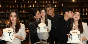7 Potret Kejutan Ulang Tahun Ranty Maria: Dihadiri Orang Tua, Kekasih, & Sahabat 