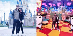 7 Potret Kemesraan Syahrini dan Reino Barack di Disneyland, Bahagia Terus - Lengket Kayak Perangko