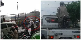 7 Potret Kocak Pengendara Motor Saat Hujan, Pakai Apapun Agar Badan Nggak Basah