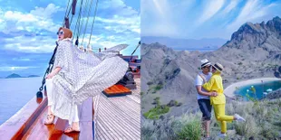 7 Potret Liburan Syahrini ke Labuan Bajo Bareng Reino Barack, Sempat Gendong-Gendong Mesra di Bukit - Foto Sama Komodo