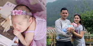 7 Potret Manis Baby Gendhis Anak Nella Kharisma, Cantiknya Disebut Bule Kediri