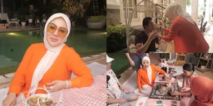 7 Potret Momen Kocak Syahrini Ditabrak 'Mobil' oleh Keponakannya Sendiri, Sempat Teriak Kaget dan Ngomel Ala Sunda