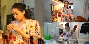 7 Potret Nagita Slavina Enyahkan Lipstik-Lipstik Mahal dari Meja Make Up, Dibagikan ke Karyawan - Ada Lipstik Bening Oleh-Oleh dari Arab