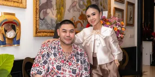7 Potret Open House di Rumah Ivan Gunawan, Dihadiri Iis Dahlia hingga Yuni Shara