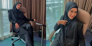 7 Potret Paula Verhoeven Cantik Bergaya Ibu Kantoran, Ungkap Pesan Menyentuh untuk Kiano & Kenzo