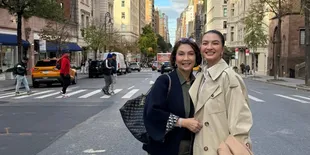 7 Potret Raline Shah dan Sang Ibu ke New York, Quality Time Berdua