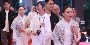 7 Potret Rossa yang Menyesal Tak Telepon Balik Titiek Puspa Sebelum Wafat, Kala Itu Sedang Sibuk Rekaman