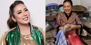7 Potret Soimah Rewang Manten, Ngoseng Bumbu hingga Ngelap Piring Penuh Canda dengan Ibu-Ibu