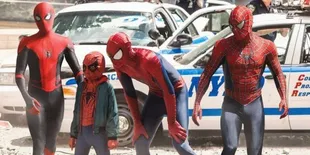 7 Potret Tobey Maguire Dan Andrew Garfield Yang Kira-Kira Bakal Muncul Nggak Ya di Film SPIDERMAN: NO WAY HOME?