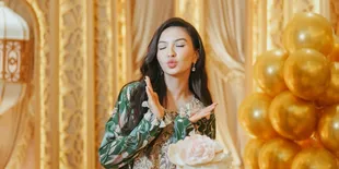 7 Potret Ulang Tahun Raline Shah, Dirayakan di Medan bersama Keluarga 