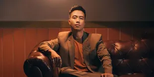 7 Potret Vidi Aldiano Yang Telah Lamar Sheila Dara Pada Rabu Kemarin!