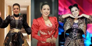8 Potret Gaya Outfit Batik Soimah yang Buktikan Bahwa Kain Tradisional Bisa Tetap Fashionable!