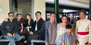 8 Potret Artis Tanah Air yang Hadir di Akad Nikah Kaesang Pangarep dan Erina Gudono