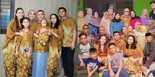 8 Potret Ayu Ting Ting dan Keluarga Rayakan Lebaran, Ayah Rozak Diduga Pakai Eyeliner - Dibilang Mirip Ozy Syahputra