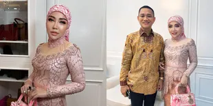 8 Potret Bella Sophie Temani dang Suami Kondangan, Gaya dan Penampilannya Disorot